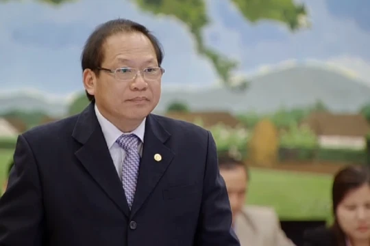 Bộ trưởng Bộ Thông tin và Truyền thông Trương Minh Tuấn tại phiên trả lời chất vấn chiều nay (ảnh chụp màn hình).