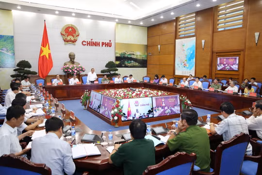 Phó Thủ tướng Trương Hòa Bình chủ trì Hội nghị về an toàn giao thông