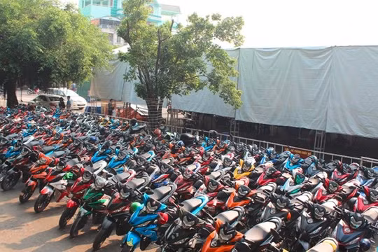 Chuỗi sự kiện được tổ chức đồng hành cùng cuộc thi ảnh “Độ WINNER, so cá tính” (8/2 – 22/3). Các buổi offline đã tạo ra sân chơi hấp dẫn cho cộng đồng yêu thích dòng xe tay côn Honda WINNER 150.