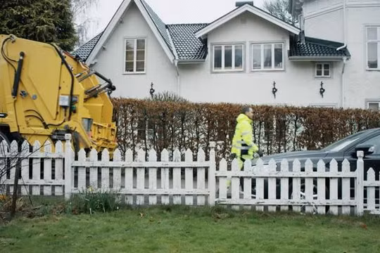 Volvo giới thiệu nguyên mẫu xe tự lái chuyên... gom rác