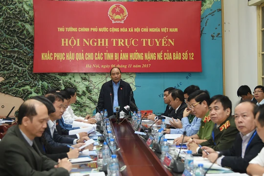 Thủ tướng phát biểu chủ trì hội nghị.