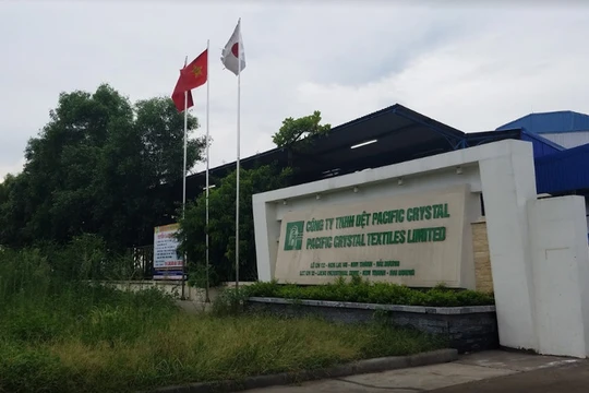 Công ty TNHH dệt Pacific Crystal bị phạt 672 triệu đồng vìxả thải ra môi trường