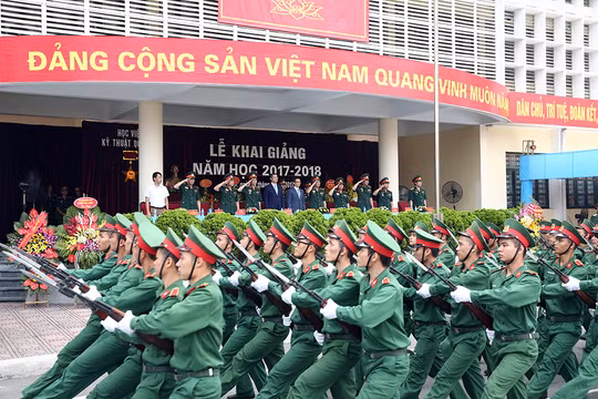 Học viện Kỹ thuật Quân sự đã hoàn thành xây dựng 34 chương trình đào tạo kỹ sư quân sự dài hạn và một số chương trình đào tạo bậc thạc sĩ, tiến sĩ... Ảnh: VGP/Đình Nam 