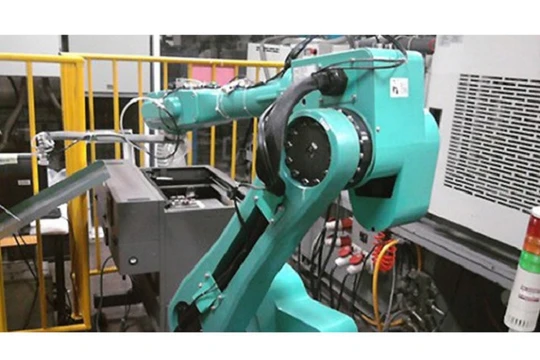 Foxconn dự định dùng robot thay thế toàn bộ công nhân