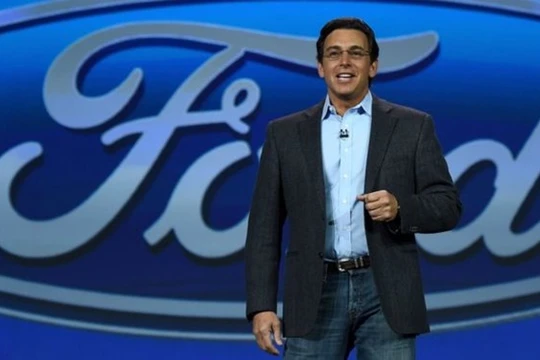 CEO Ford mất việc vì sự thất bại của hãng trong chuẩn bị cho tương lai