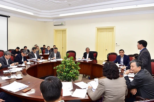 Phó Thủ tướng Thường trực Chính phủ Trương Hòa Bình tại cuộc họp