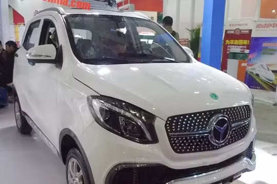 Luxing iStar với ngoại thất nhái xe Mercedes-Benz.