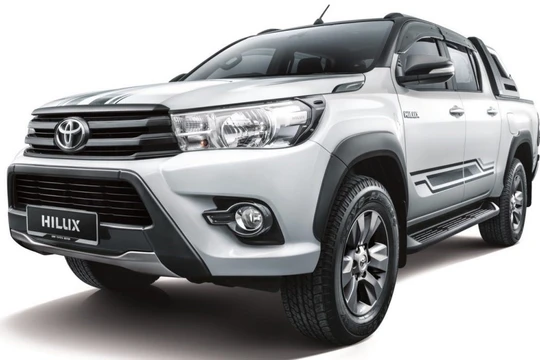 Toyota Hilux 2.4G AT limited có những khác biệt nhẹ ở ngoại thất.