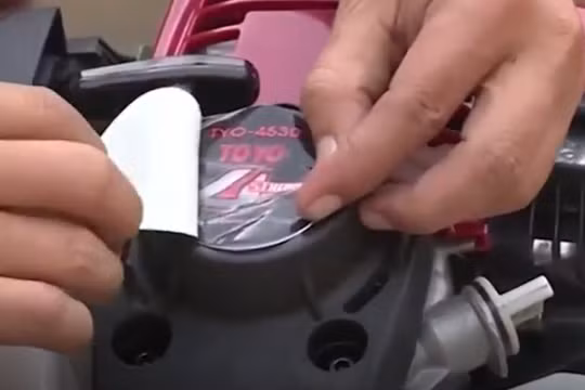 Nhãn hiệu lạ, không xác định của những chiếc máy "hàng Nhật"