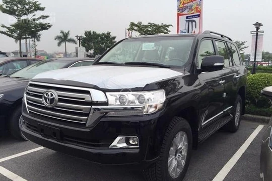 Mẫu xe Toyota Land Cruiser 4.7 VX