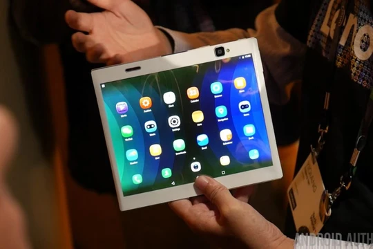Nguyên mẫu tablet có thể gấp lại của Lenovo