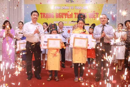 Trạng Nguyên Tiếng Việt" nhỏ tuổi toàn quốc năm học 2016-2017.