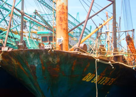 Tàu cá kém vỏ thép kém chất lượng