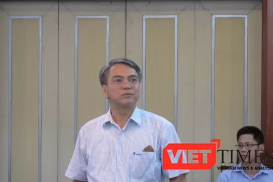 Ông Trần Mạnh Hùng, Chủ tịch Tập đoàn VNPT báo cáo tại Hội nghị giao ban quản lý nhà nước ngành TT&TT chiều 5/6/2017.