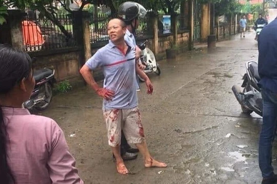 Đối tượng Nguyễn Văn Đông bị lực lượng chức năng bắt giữ.