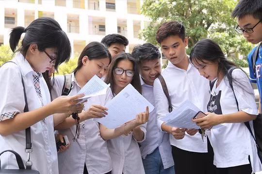 Năm nay cả nước có gần 900.000 sĩ tử tham gia kỳ thi THPT Quốc gia.