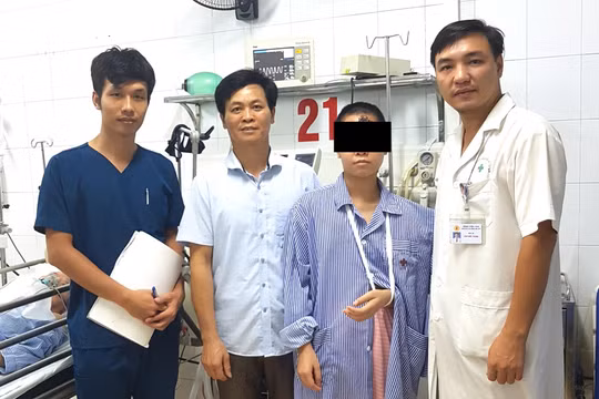 Bệnh nhân được xuất viện khỏe mạnh sau 17 ngày điều trị tích cực tại Bệnh viện 19-8