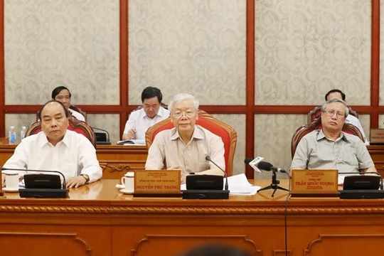 Tổng Bí thư, Chủ tịch nước Nguyễn Phú Trọng chủ trì cuộc họp của Bộ Chính trị. 