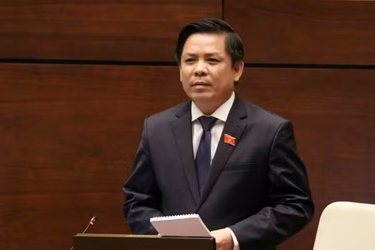 Bộ trưởng Bộ Giao thông Vận tải, Nguyễn Văn Thể trả lời chất vấn của đại biểu Quốc hội. 