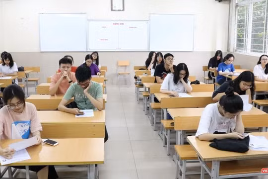 Thí sinh dự thi trong kỳ thi THPT quốc gia 2019. Ảnh: Minh Thúy