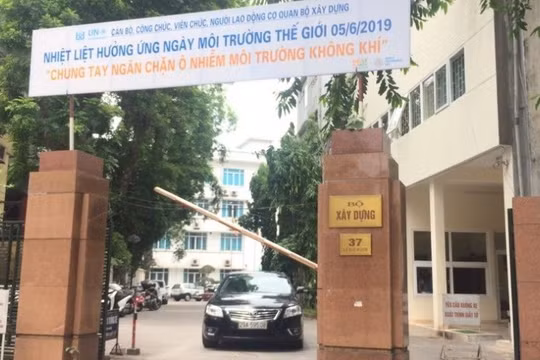 Thủ tướng cho thời hạn tối đa 45 ngày phải báo cáo vụ việc Thanh tra Bộ Xây dựng "vòi tiền" tại Vĩnh Phúc.