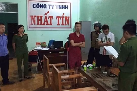 Lãi suất "tín dụng đen" thường từ 100% đến, 300%, thậm chí 700%/năm đối với khoản tiền tại thời điểm vay, nhằm thu lợi bất chính.