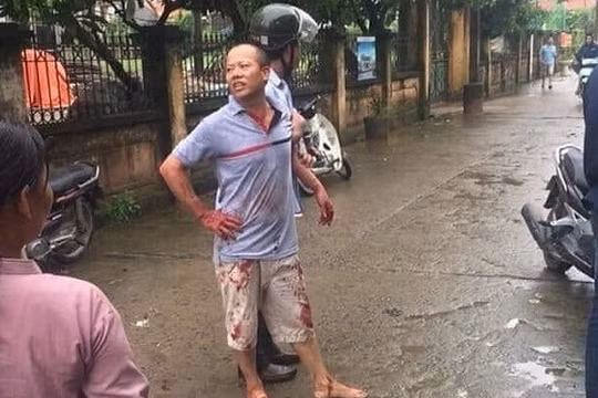 Kẻ gây án Nguyễn Văn Đông bị lực lượng chức năng bắt giữ.