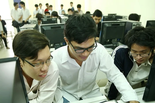 Người nhận thư rác được mời tham gia hệ thống tìm kiếm việc làm miễn phí bằng cách cài đặt ứng dụng đặc biệt vào thiết bị.