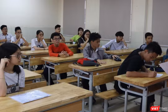 VietTimes đang cung cấp rộng rãi dữ liệu kết quả thi vào lớp 10 trên địa bàn Hà Nội và tới đây là điểm thi THPT Quốc gia.