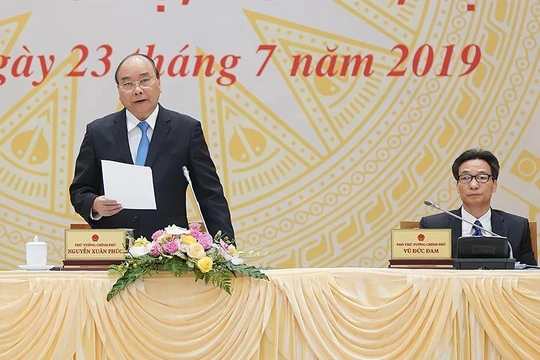 Thủ tướng Nguyễn Xuân Phúc phát biểu tại Hội nghị trực tuyến Ủy ban quốc gia về Chính phủ điện tử.