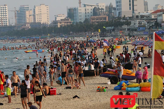 Trong quý I/2017, Đà Nẵng đã đón và phục vụ hơn 1,32 triệu lượt khách, tăng 29,4% so với cùng kỳ 2016; đạt 21,1% kế hoạch năm 2017. 