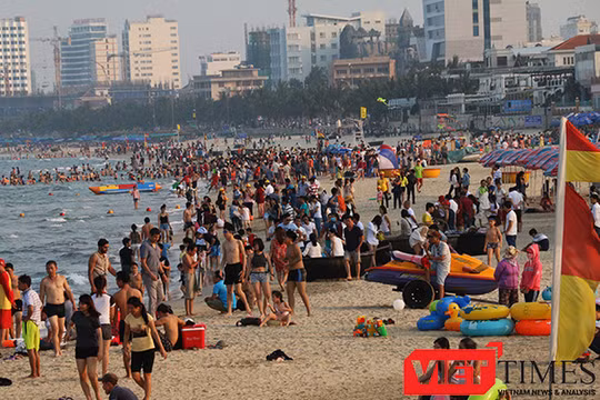 Trong quý I/2017, Đà Nẵng đã đón và phục vụ hơn 1,32 triệu lượt khách, tăng 29,4% so với cùng kỳ 2016; đạt 21,1% kế hoạch năm 2017. 