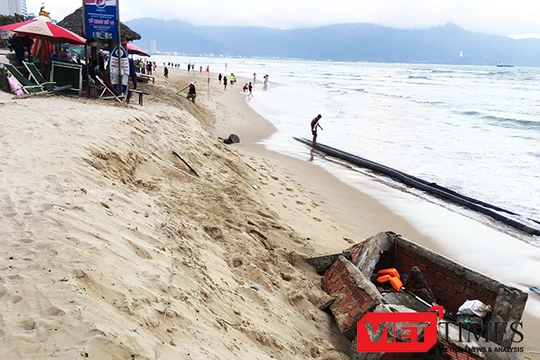 Biển du lịch Đà Nẵng đang bị xâm thực nghiêm trọng!