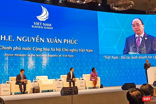 Thủ tướng Chính phủ Nguyễn Xuân Phúc đã chủ trì và phát biểu khai mạc Hội nghị Thượng đỉnh kinh doanh Việt Nam(Vietnam Business Summit-VBS)