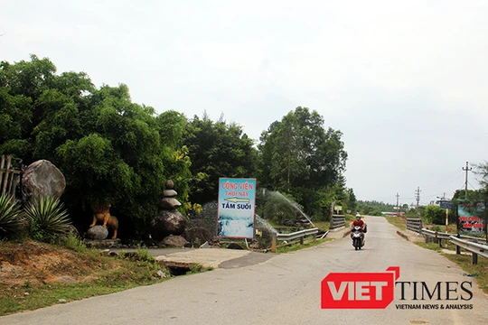 “Bất lực” nhìn du lịch không phép hoạt động ở chân núi Hải Vân?