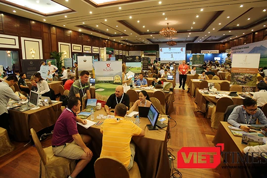 Sáng 8/5, hơn 650 người là đại diện các công ty du lịch golf và các dân golf nổi tiếng từ 36 quốc gia đã đến Đà Nẵng để dự Đại Hội Du Lịch Golf Châu Á năm 2017.