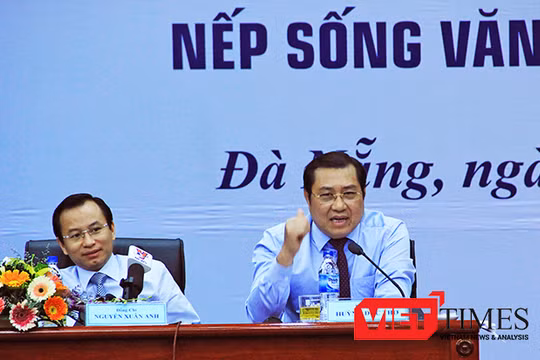 Ủy Ban Kiểm tra TƯ vừa công bố sai phạm của Bí thư Thành ủy Đà Nẵng Nguyễn Xuân Anh và ông Huỳnh Đức Thơ (bìa phải), Chủ tịch UBND TP Đà Nẵng