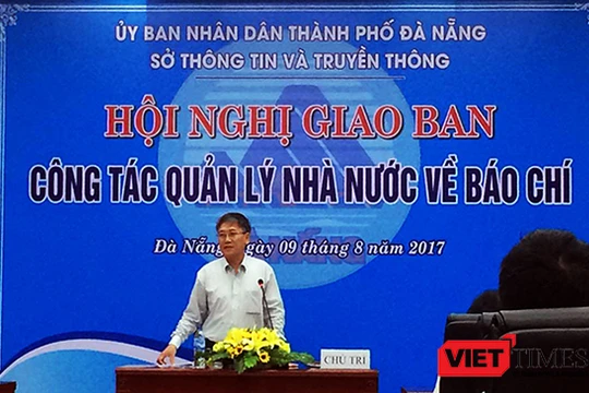 Ông Nguyễn Quang Thanh, Giám đốc Sở TT-TT TP Đà Nẵng cảnh báo tình trạng hoạt động của các trang thông tin tổng hợp tại Hội nghị
