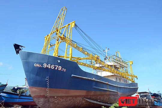 Chiều 30/8, TAND TP Tam Kỳ (Quảng Nam) đã tuyên án buộc Công ty cổ phần Đóng tàu Bảo Duy bồi thường cho ngư dân Trần Văn Liên 2,8 tỷ đồng vì những thiệt hại gây ra đối với tàu cá vỏ thép QNa 94679.
