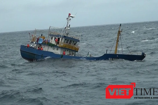 Ngư dân tàu cá Bình Định bị thương vong do tàu nước ngoài đâm chìm (ảnh minh họa)