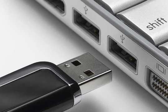 Người dùng thường bị mất dữ liệu trên USB vì nhiều nguyên nhân khác nhau. Ảnh: INTERNET