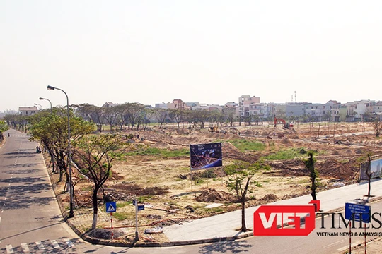 Nhằm ngăn chặn tình trạng trục lợi, gây thiệt hại cho người dân, UBND TP Đà Nẵng vừa công bố công khai danh sách 18 dự án đất nền đã thực hiện nghĩa vụ chuyển quyền sử dụng đất