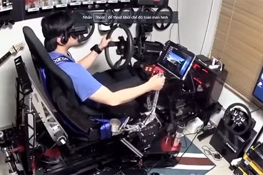 Dàn máy chơi game mô phỏng có giá gần 25.000 USD