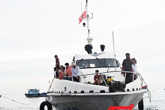 Quảng Ngãi sẽ đưa tàu siêu tốc 40 hải lý/h ra đảo Lý Sơn vào khai thác, hóp phần thúc đẩy phát triển địa phương