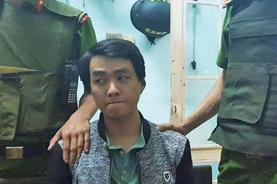 Đối tượng Phan Văn Hoàng tại cơ quan công an