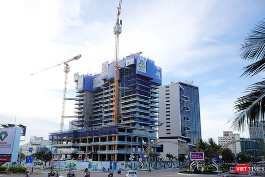 Sở Xây dựng TP Đà Nẵng vừa có công văn yêu cầu tạm ngừng thi công các công trình xây dựng trên các tuyến đường trọng điểm phục vụ Tuần lễ cấp cao APEC 2017.