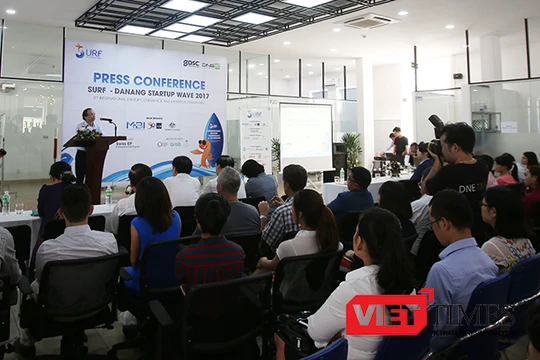 Họp báo thông tin về sự kiện Hội nghị và Triển lãm khởi nghiệp Đà Nẵng 2017.
