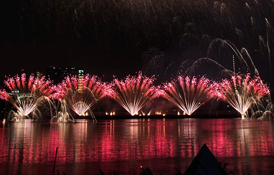 Mãn nhãn đêm khai mạc Lễ hội pháo hoa quốc tế Đà Nẵng 2017