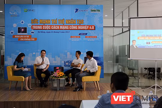 Chiều 23/9, Ban tổ chức Giải thưởng Nhân tài Đất Việt 2017 đã tổ chức Workshop giao lưu với cộng đồng Starup tại Đà Nẵng với chủ đề “Sức mạnh trí tuệ nhân tạo trong cuộc cách mạng công nghiệp 4.0”.