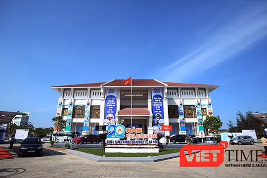 Triển lãm "Thành tựu kinh tế-xã hội qua 20 năm tái lập tỉnh Quảng Nam" sẽ diễn ra từ ngày 23/3-26/3 tại Bảo tàng tỉnh Quảng Nam với nhiều thành tựu đáng ghi nhận mà Quảng Nam đã đạt được trong thời gian qua.